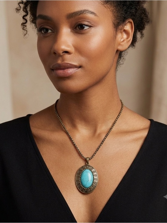 Vintage Jewelry - Vintage Turquoise Pendant Necklace